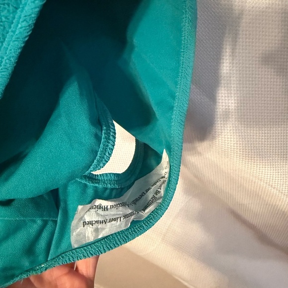 NWT Women’s Teal One-Piece Swimsuit size medium - Picture 3 of 5